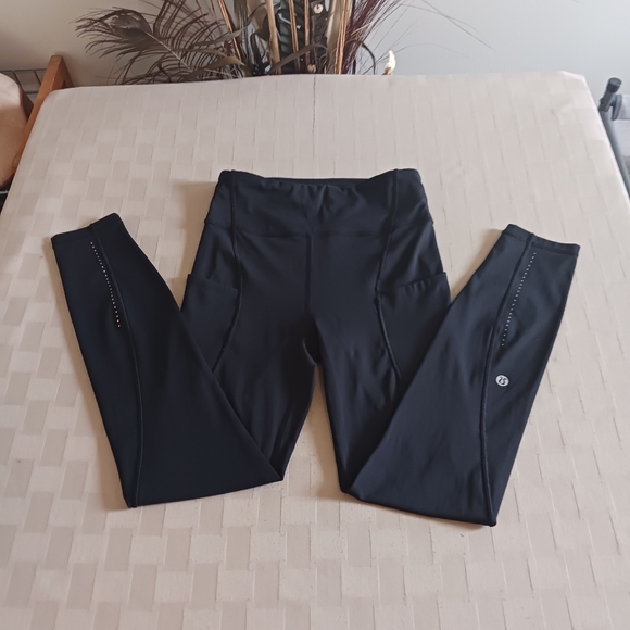 Lululemon Break Free Tight 25" - Picture 5 of 16